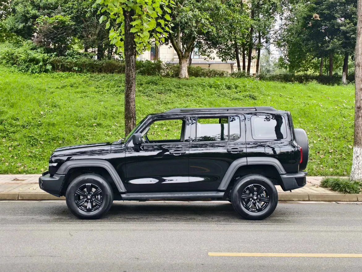 Tank 300  из Китая