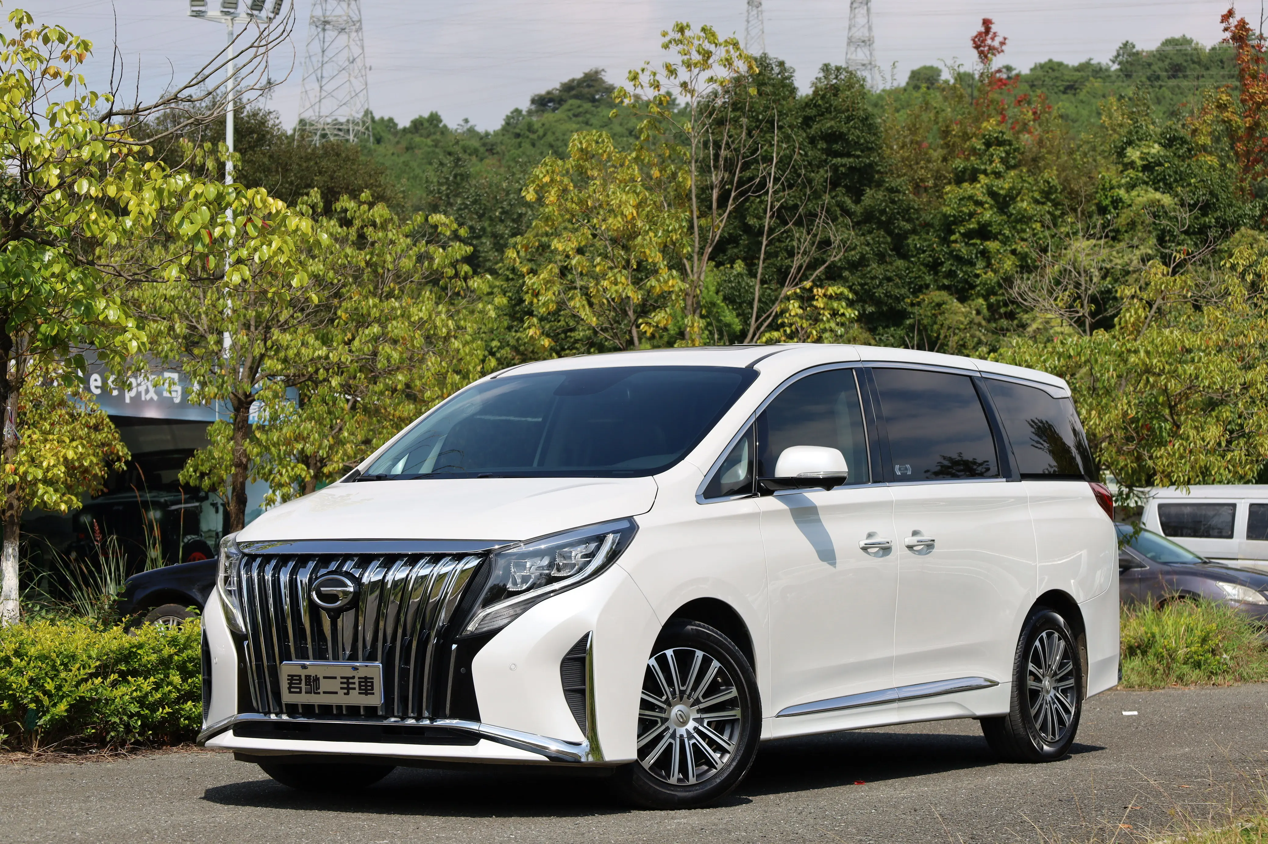 GAC Trumpchi M8  из Китая