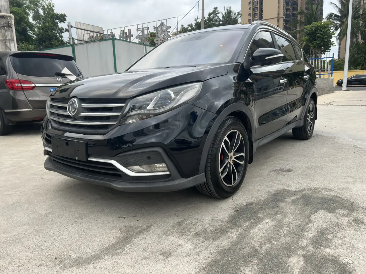 Dongfeng Fengon 580