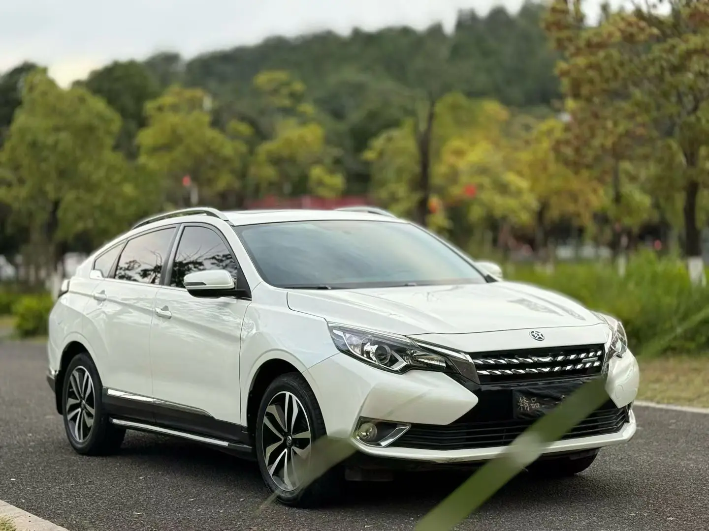 Kai Chen Venucia T90