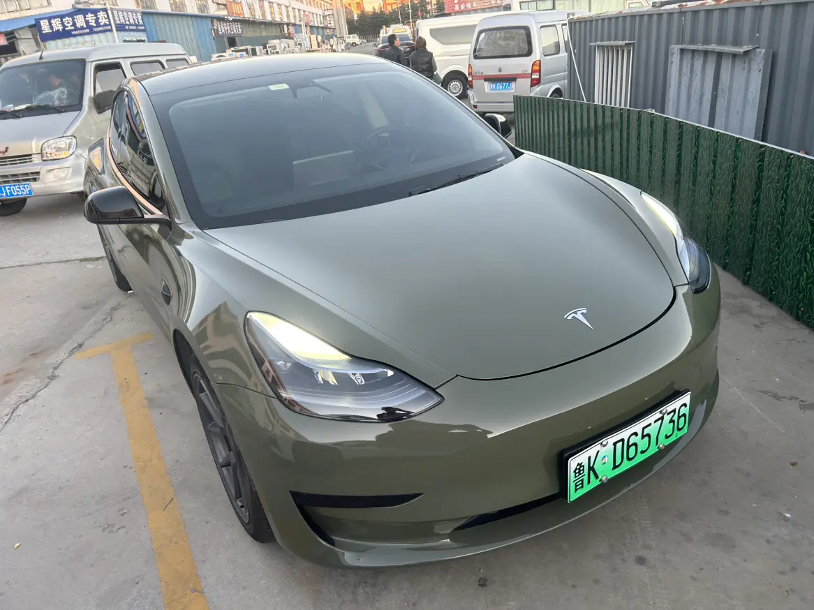 Tesla Model 3  из Китая