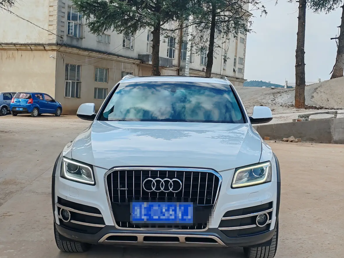 Audi Q5  из Китая