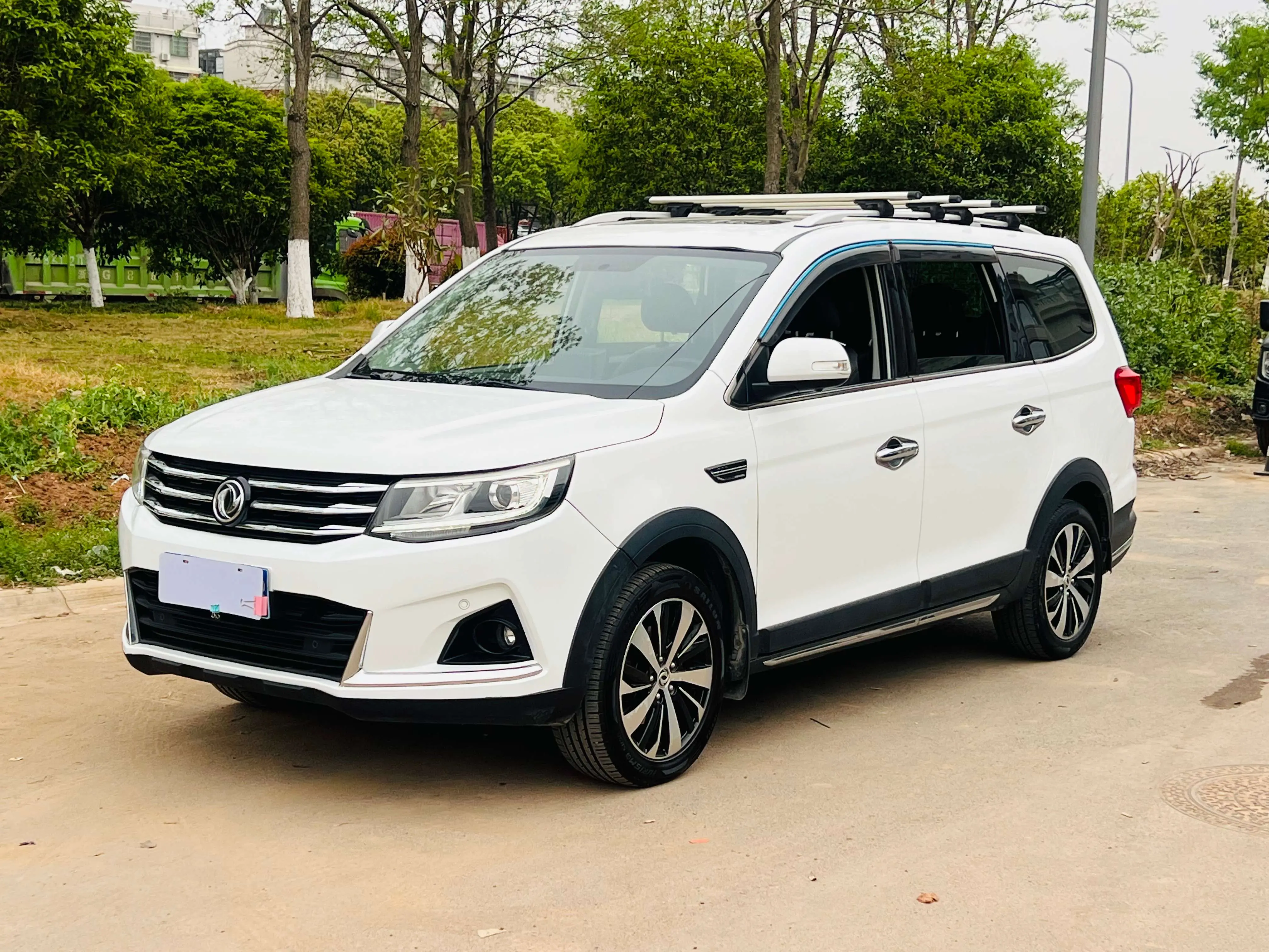 Forthing Fengxing SX6