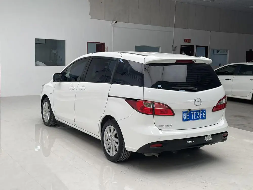 Mazda 5