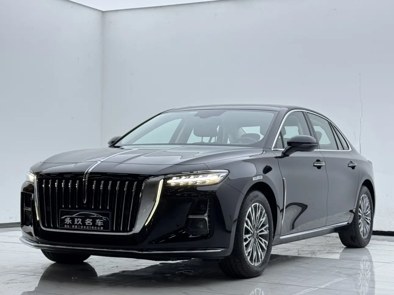 Hongqi H5  из Китая