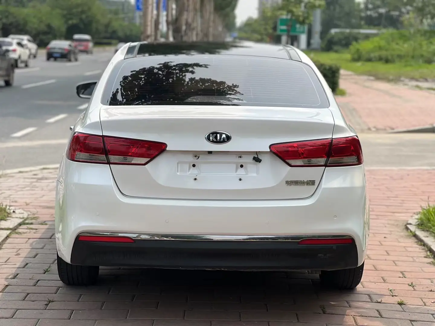 Kia K4