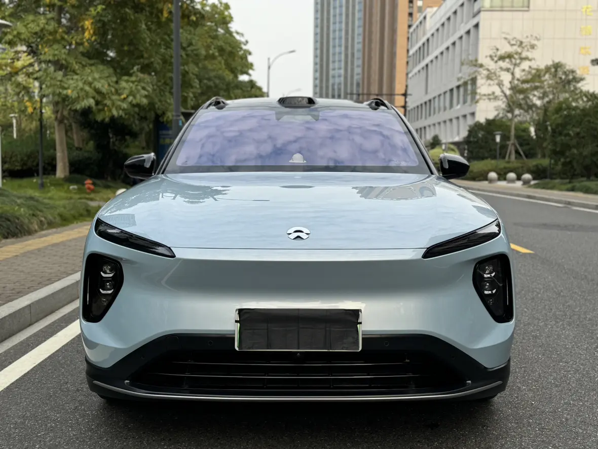 NIO ES6