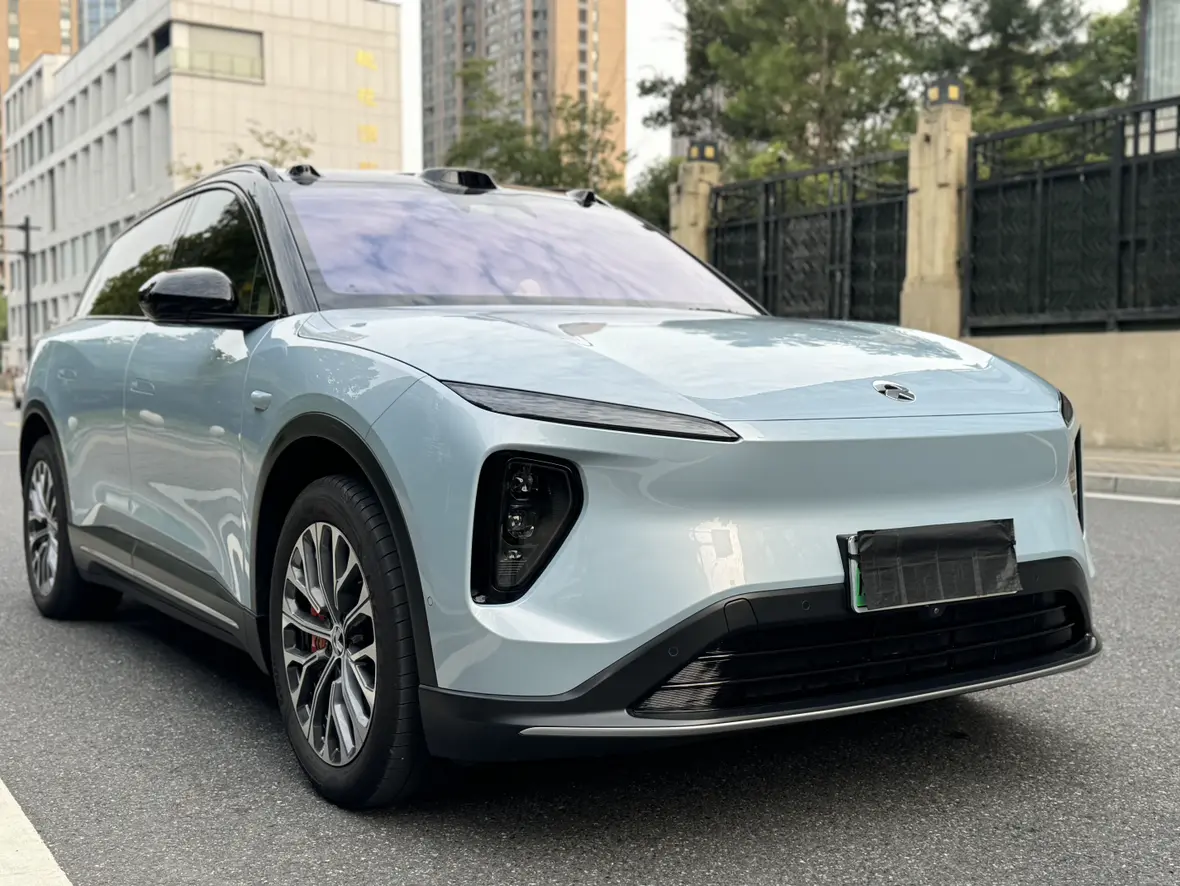 NIO ES6