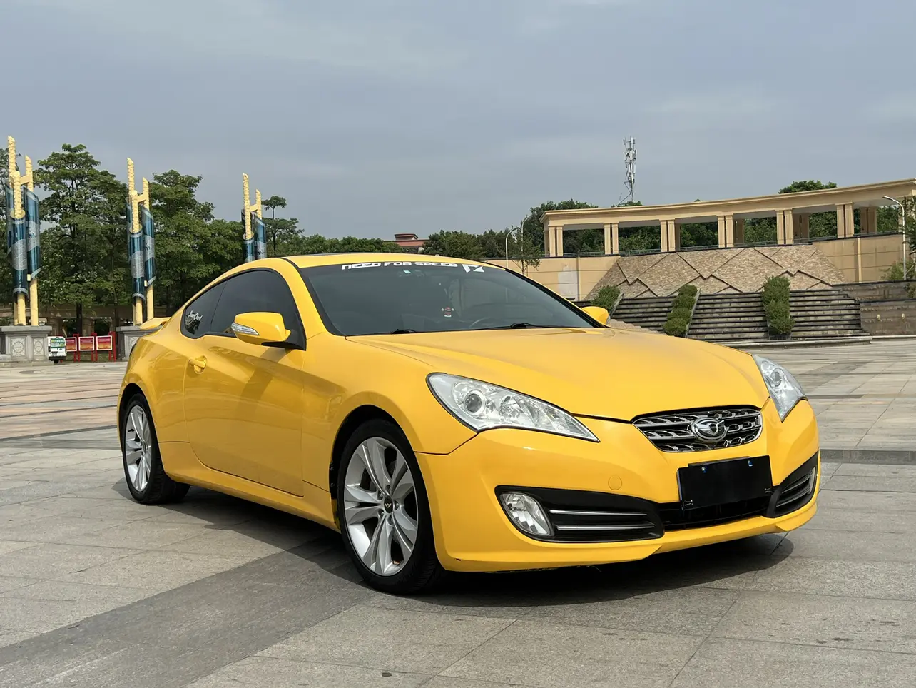 Hyundai Genesis-Coolpad