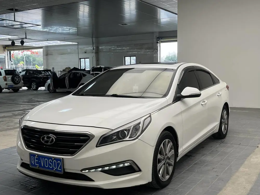 Hyundai Sonata nine