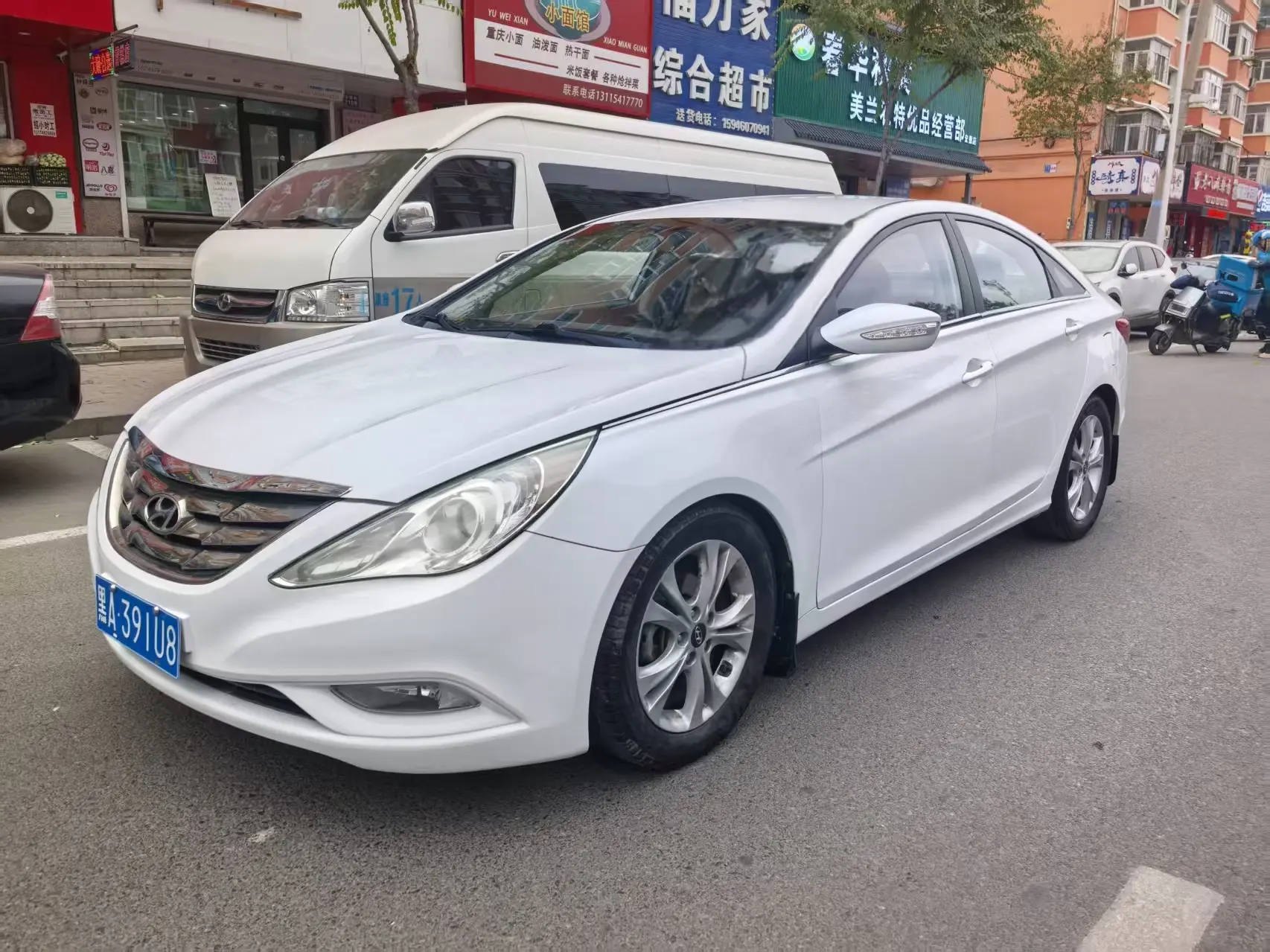 Hyundai Sonata eight