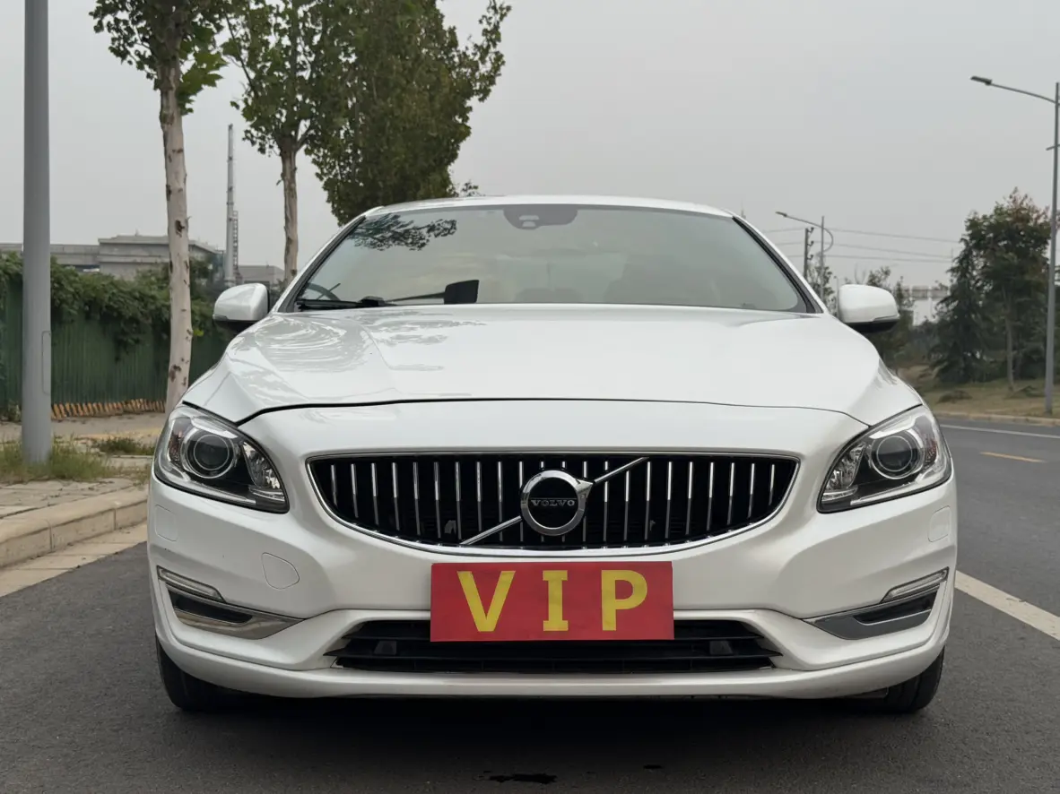 Volvo S60