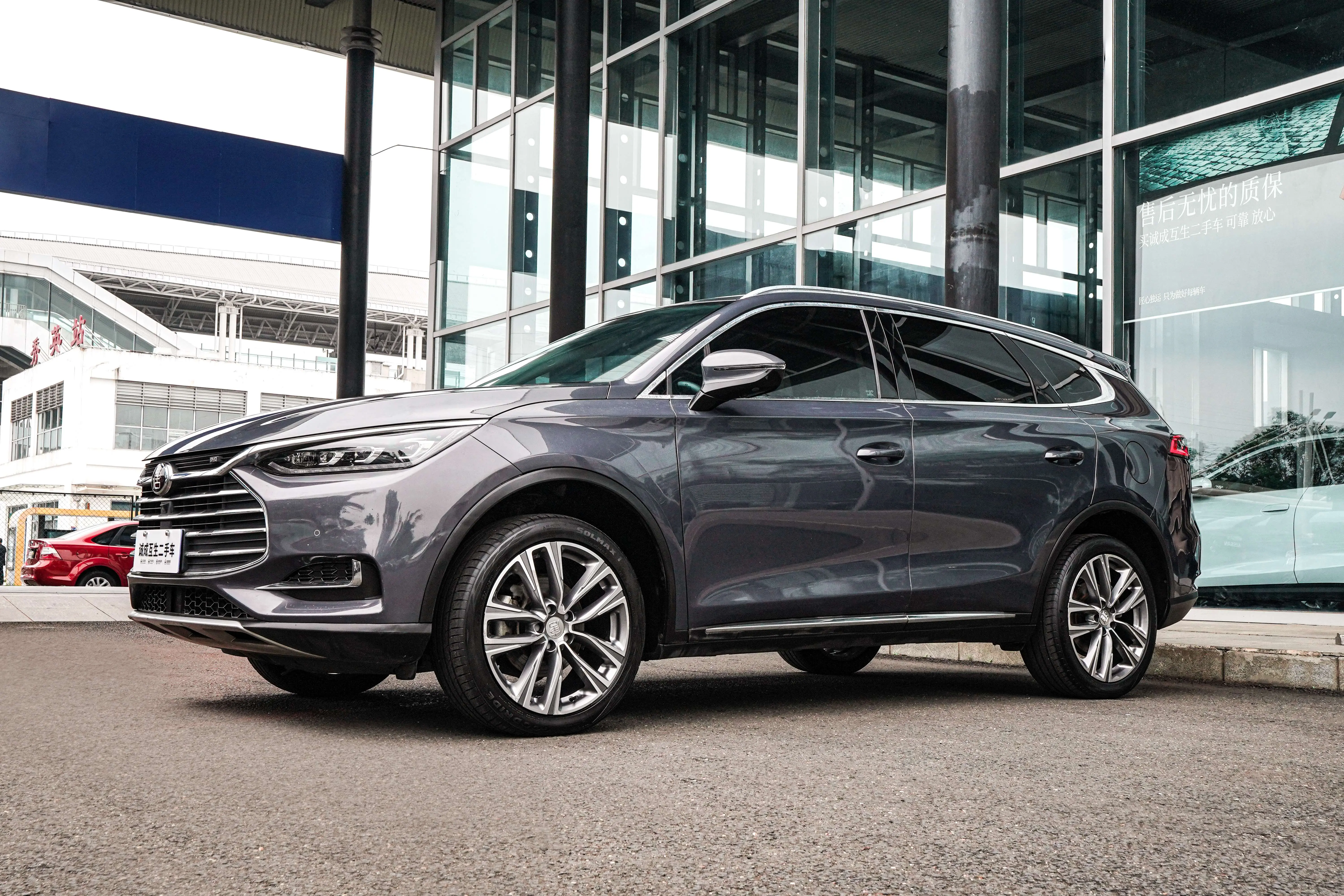 BYD Tang  из Китая