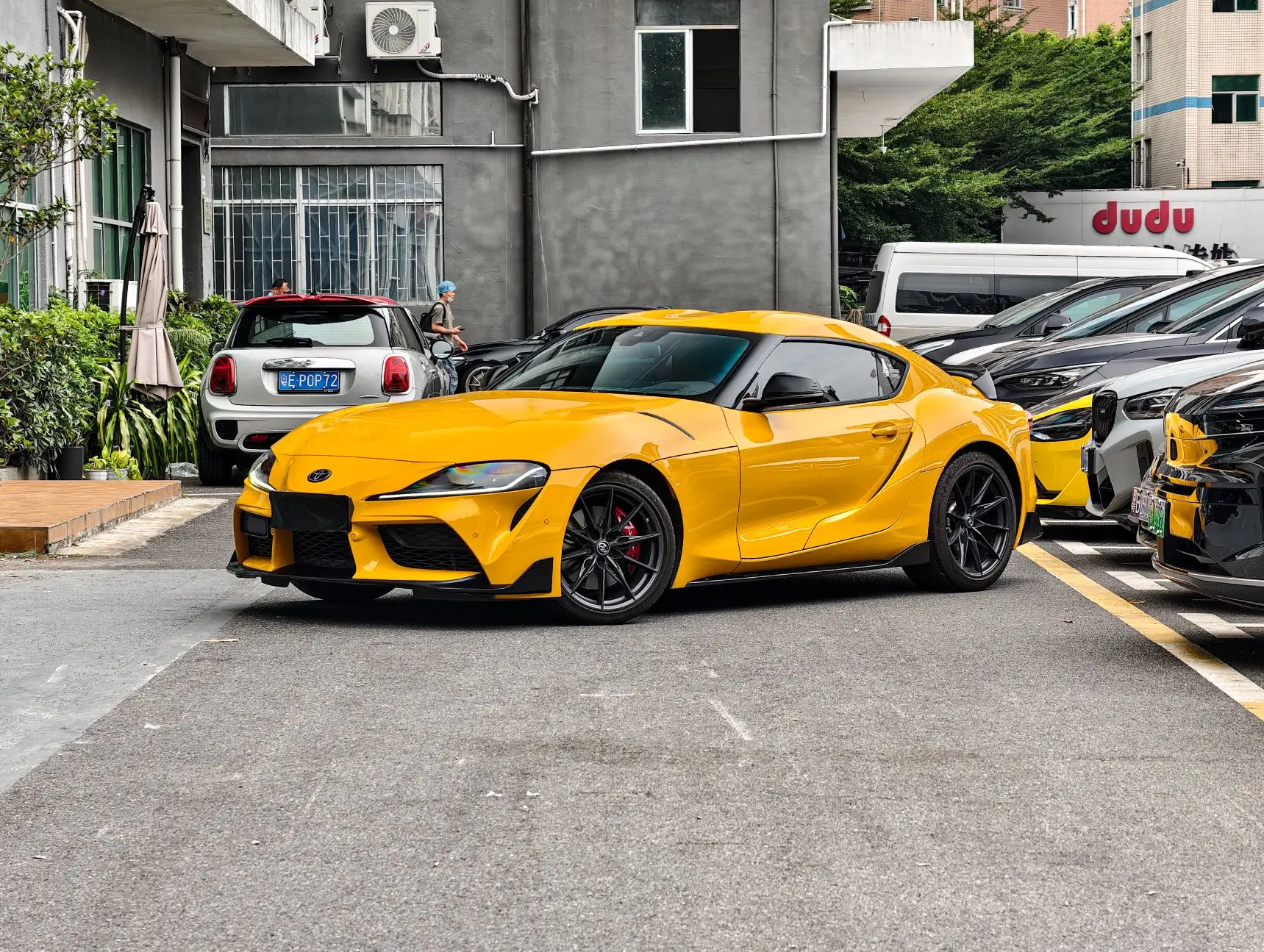 Автомобили из Японии