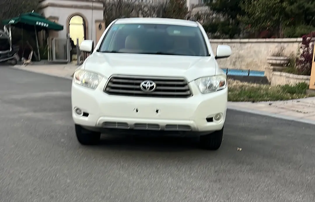 Toyota Highlander  из Китая