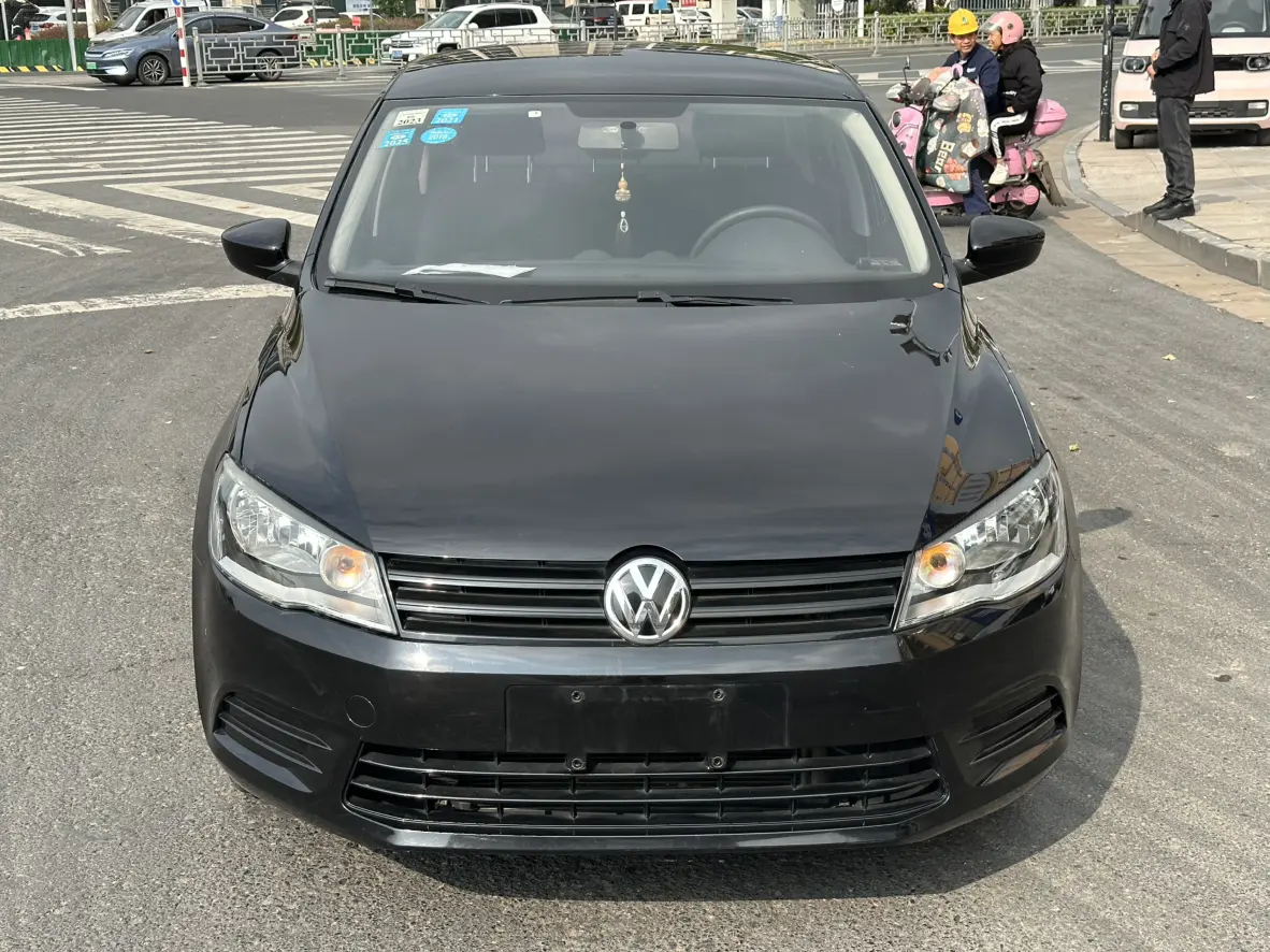 Volkswagen Jetta  из Китая