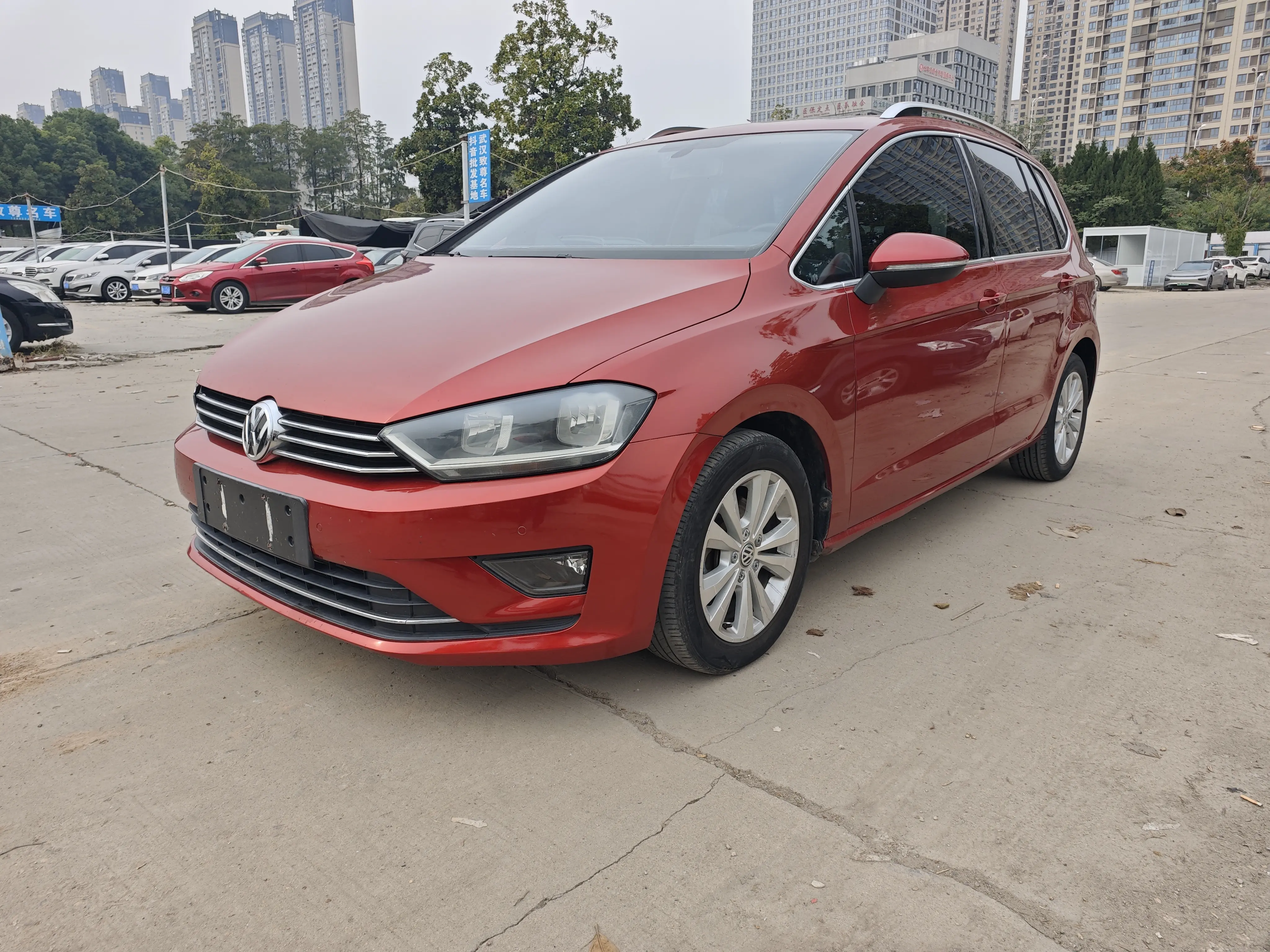 Volkswagen Golf·Jialu  из Китая