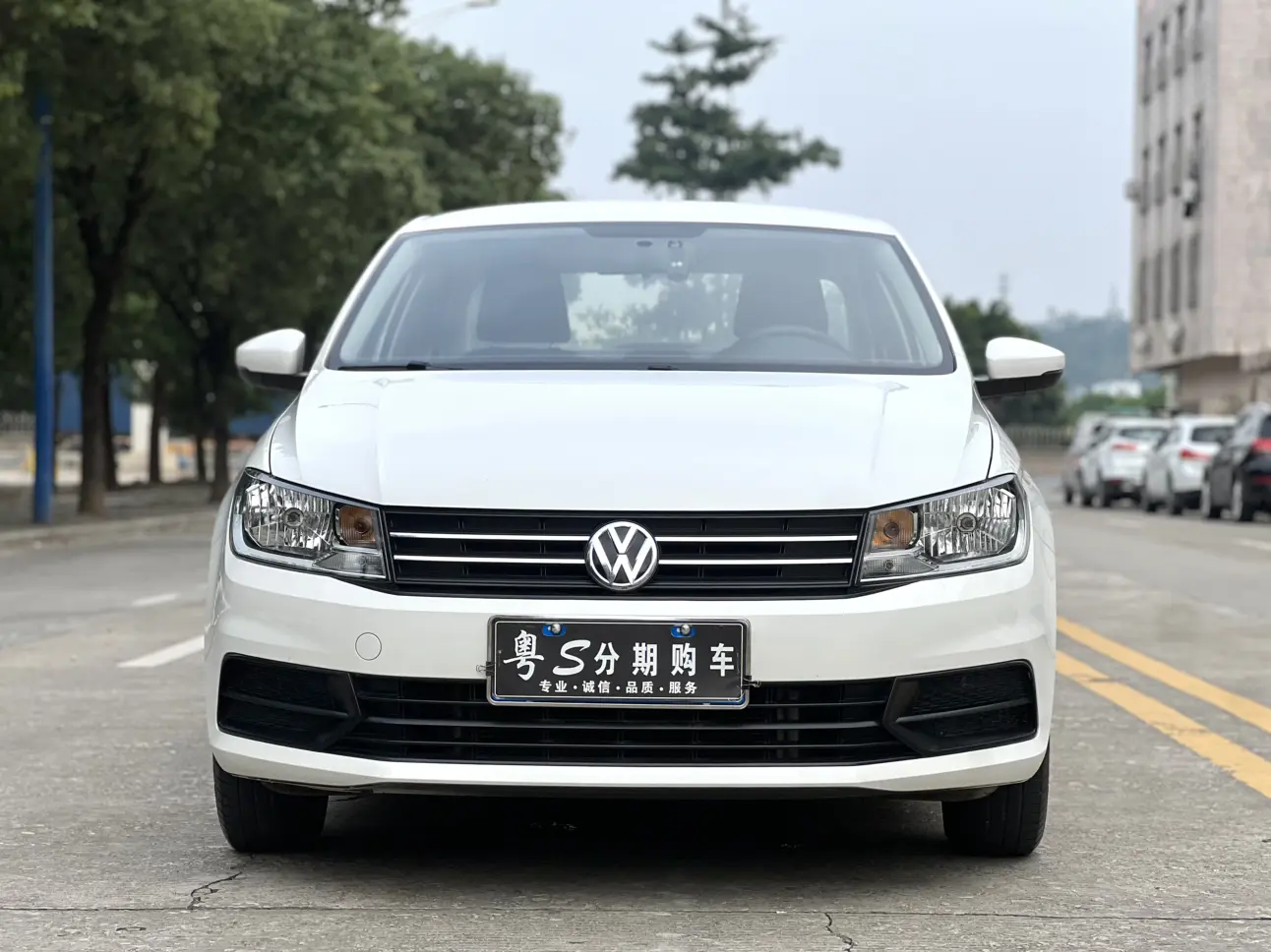 Volkswagen Santana  из Китая