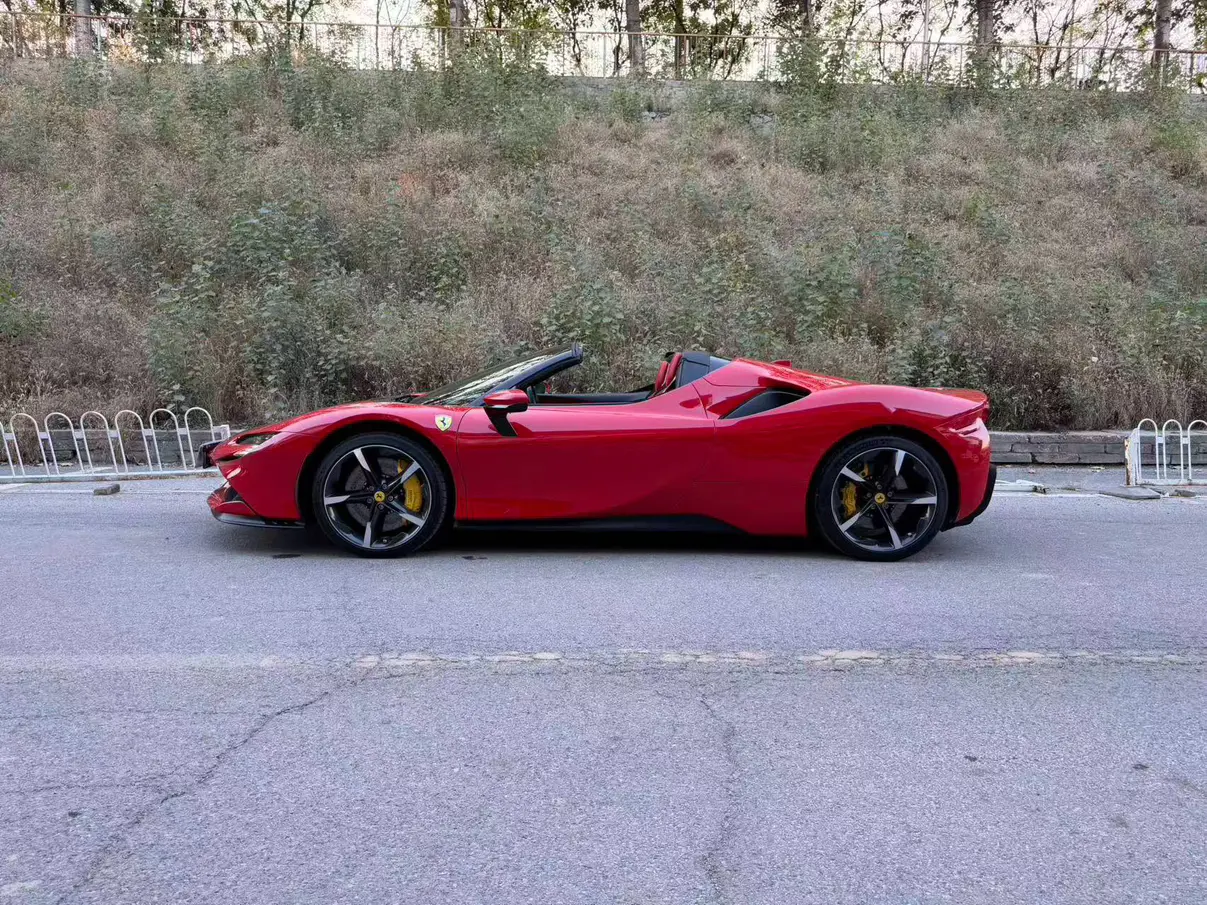 Ferrari SF90