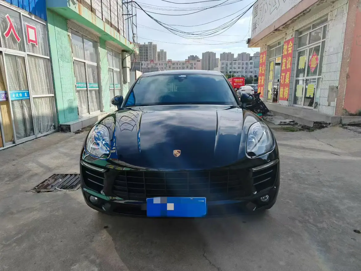 Porsche Macan