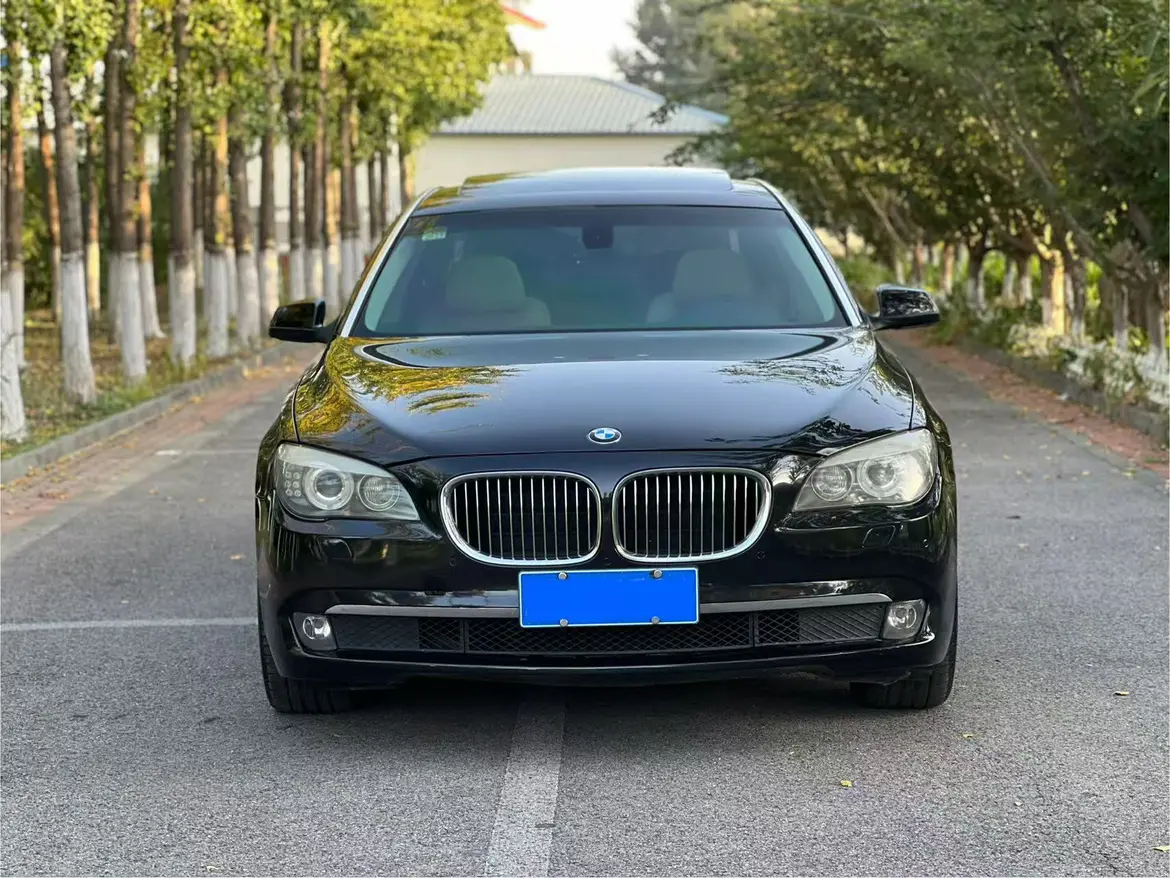 BMW 7 Series  из Китая