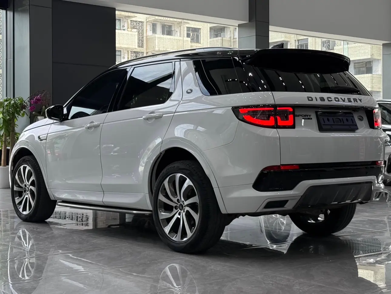 Land Rover Discover Sports