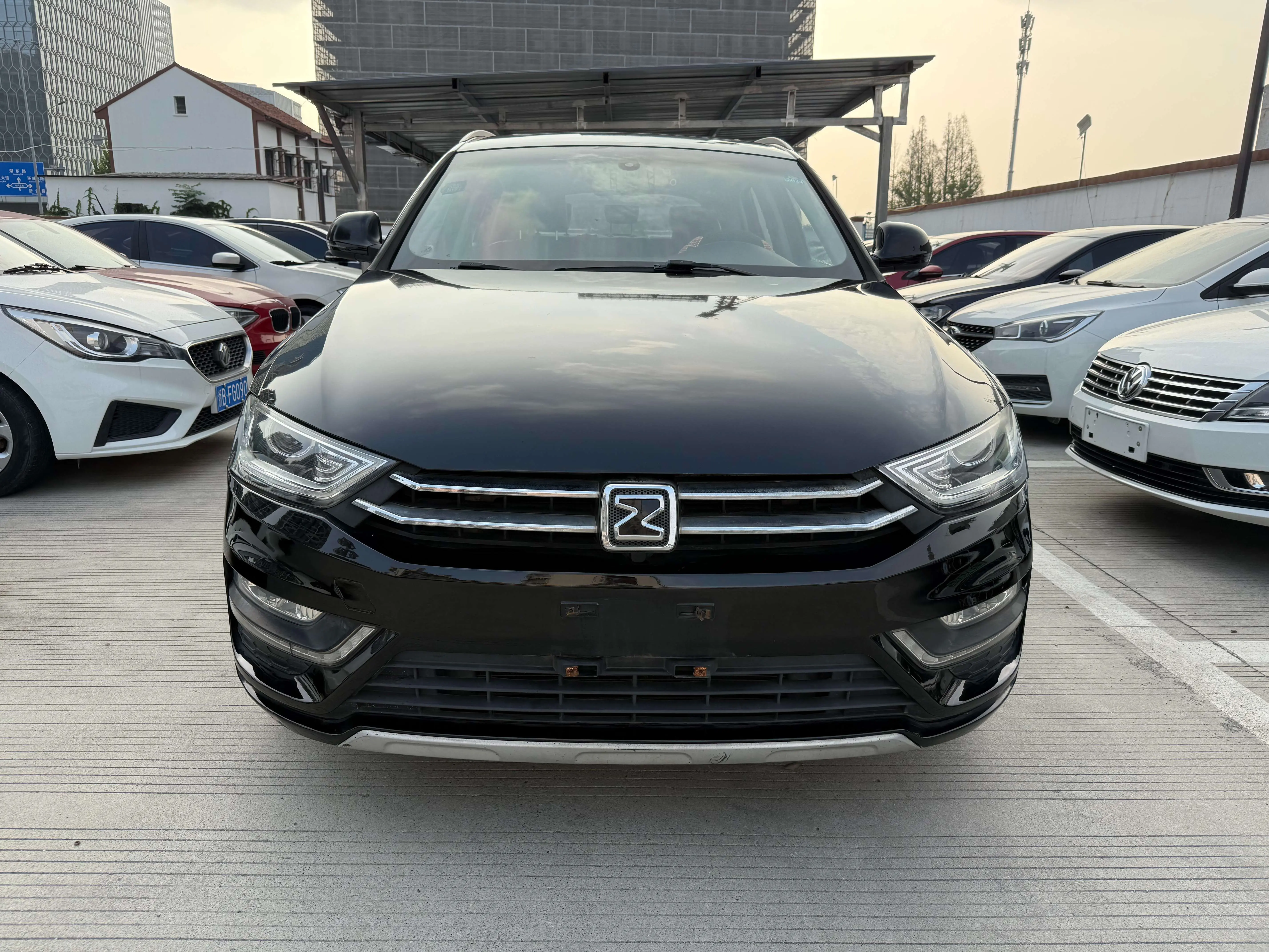 Zotye SR7