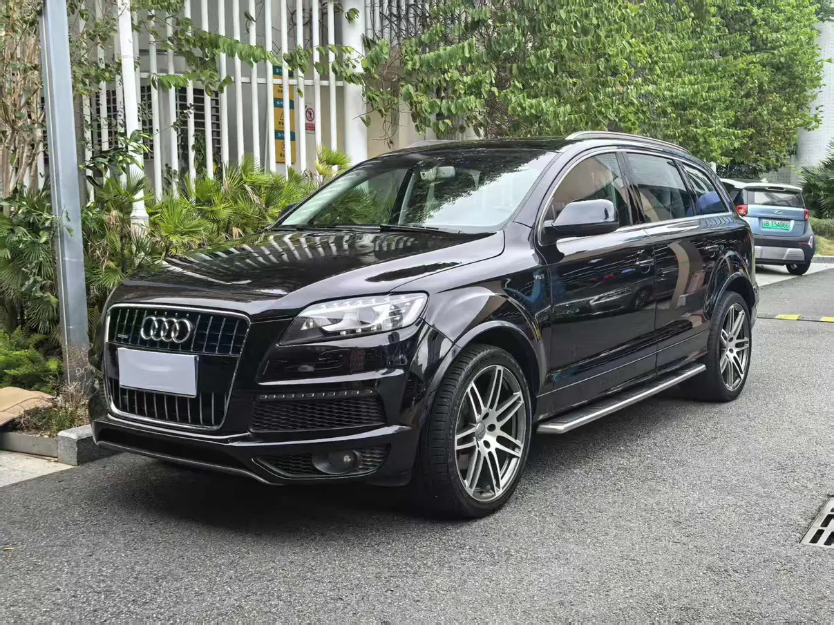 Audi Q7  из Китая