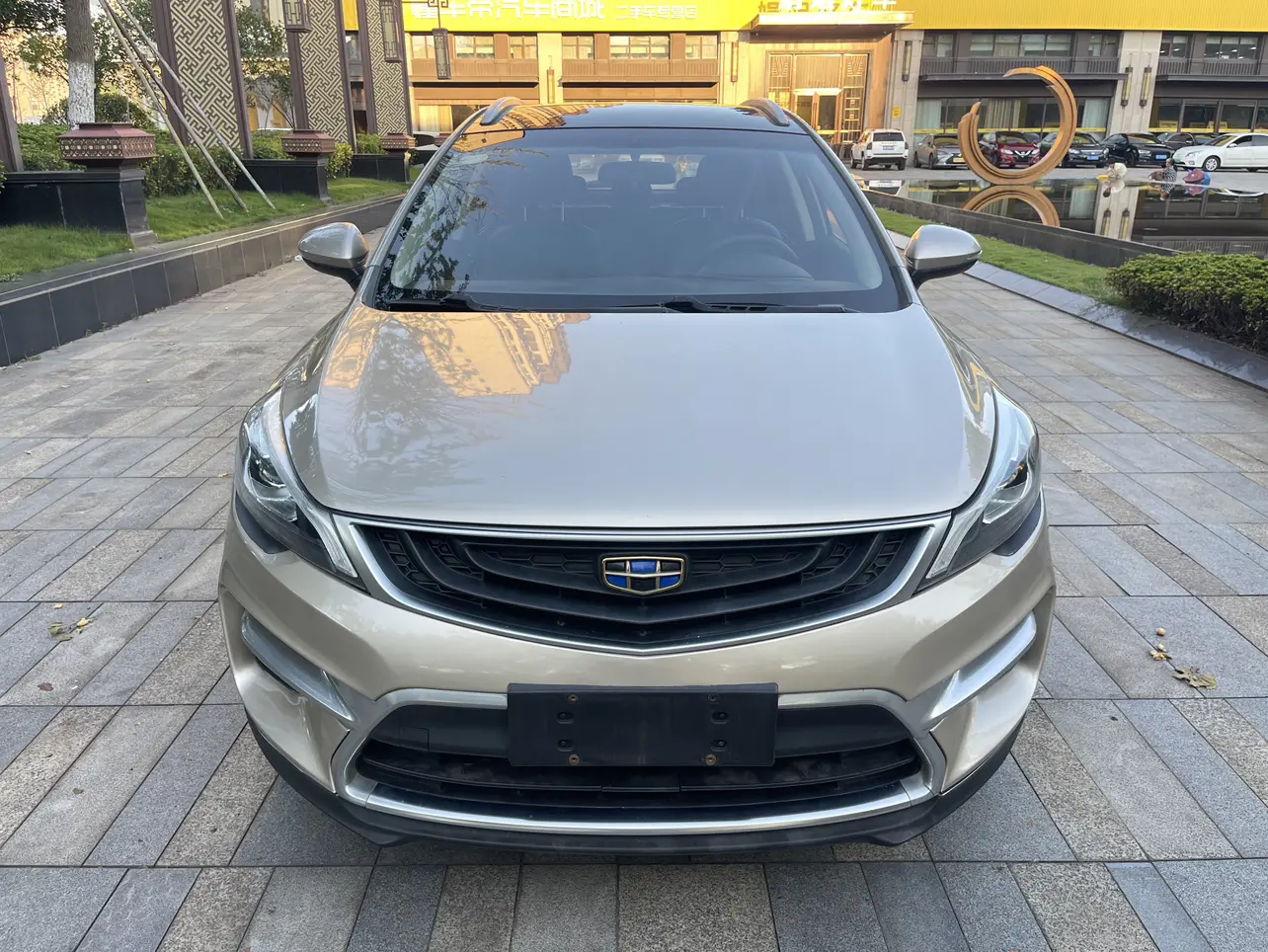 Geely Emgrand GS