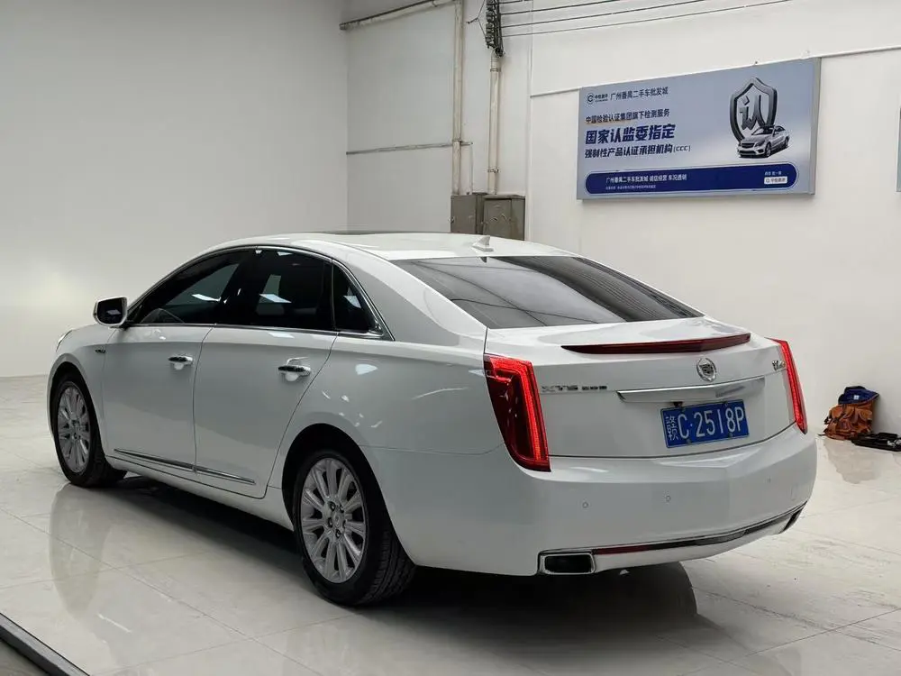 Cadillac XTS
