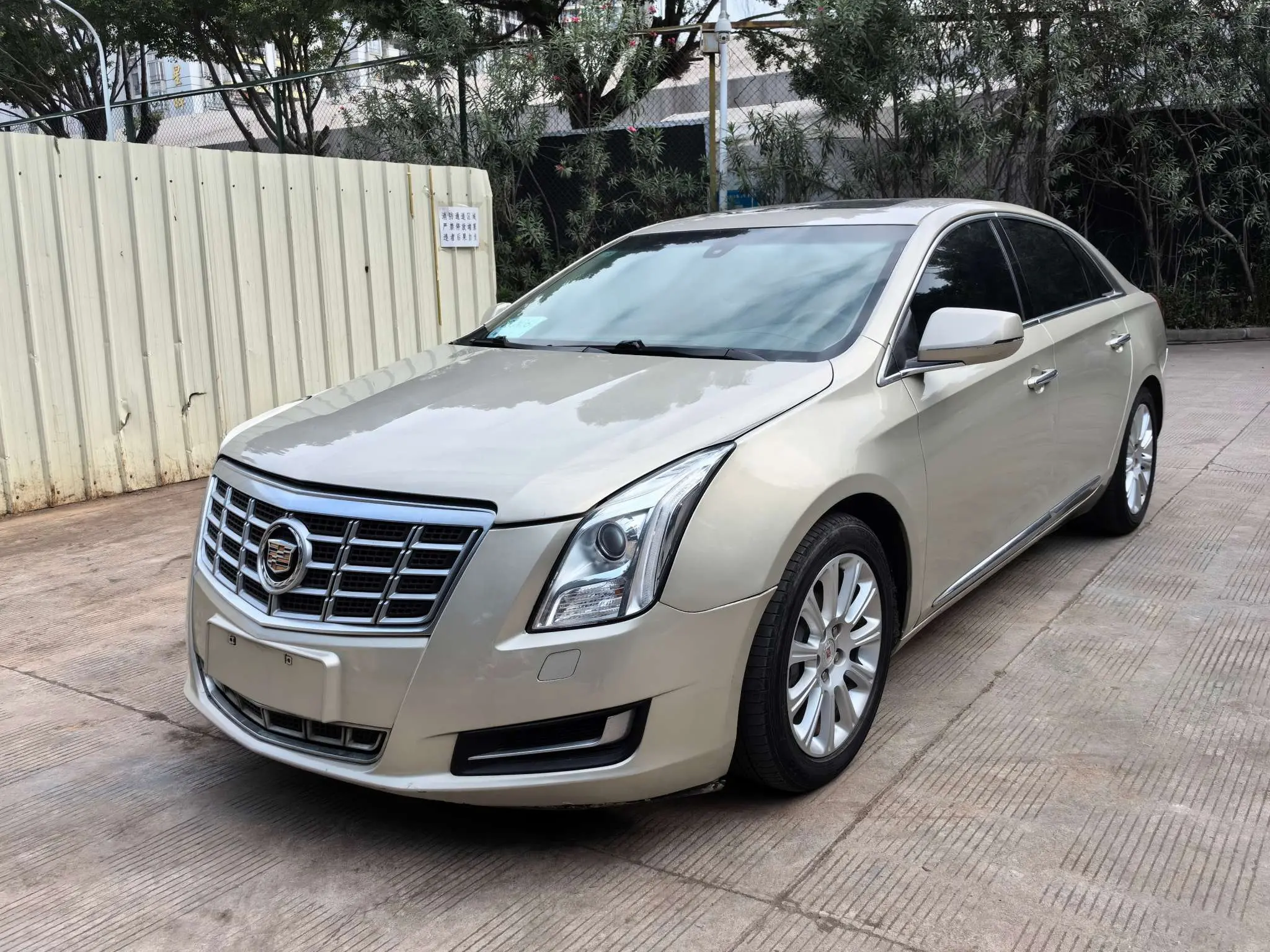 Cadillac XTS