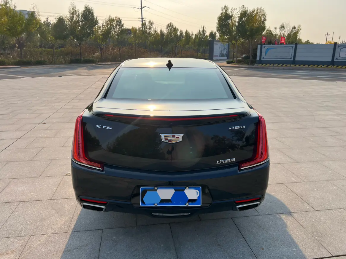 Cadillac XTS