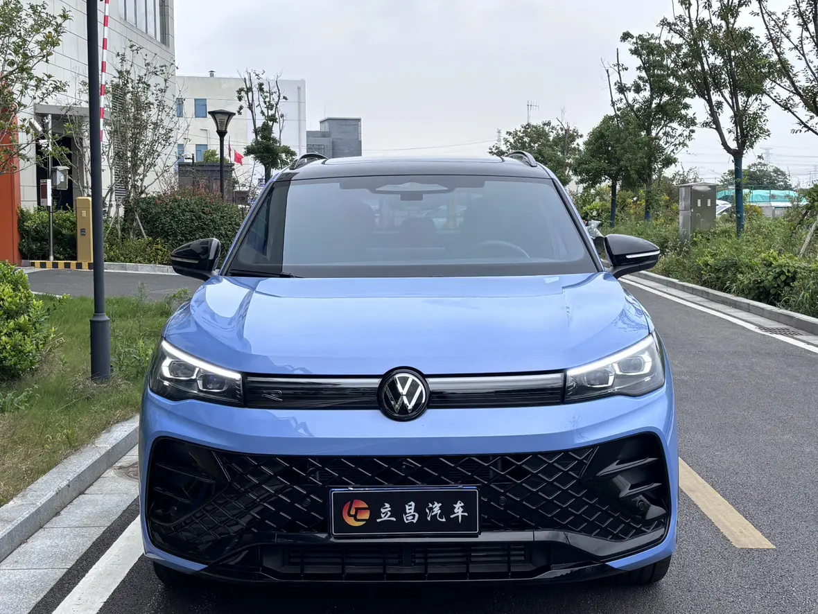 Volkswagen Tiguan L  из Китая