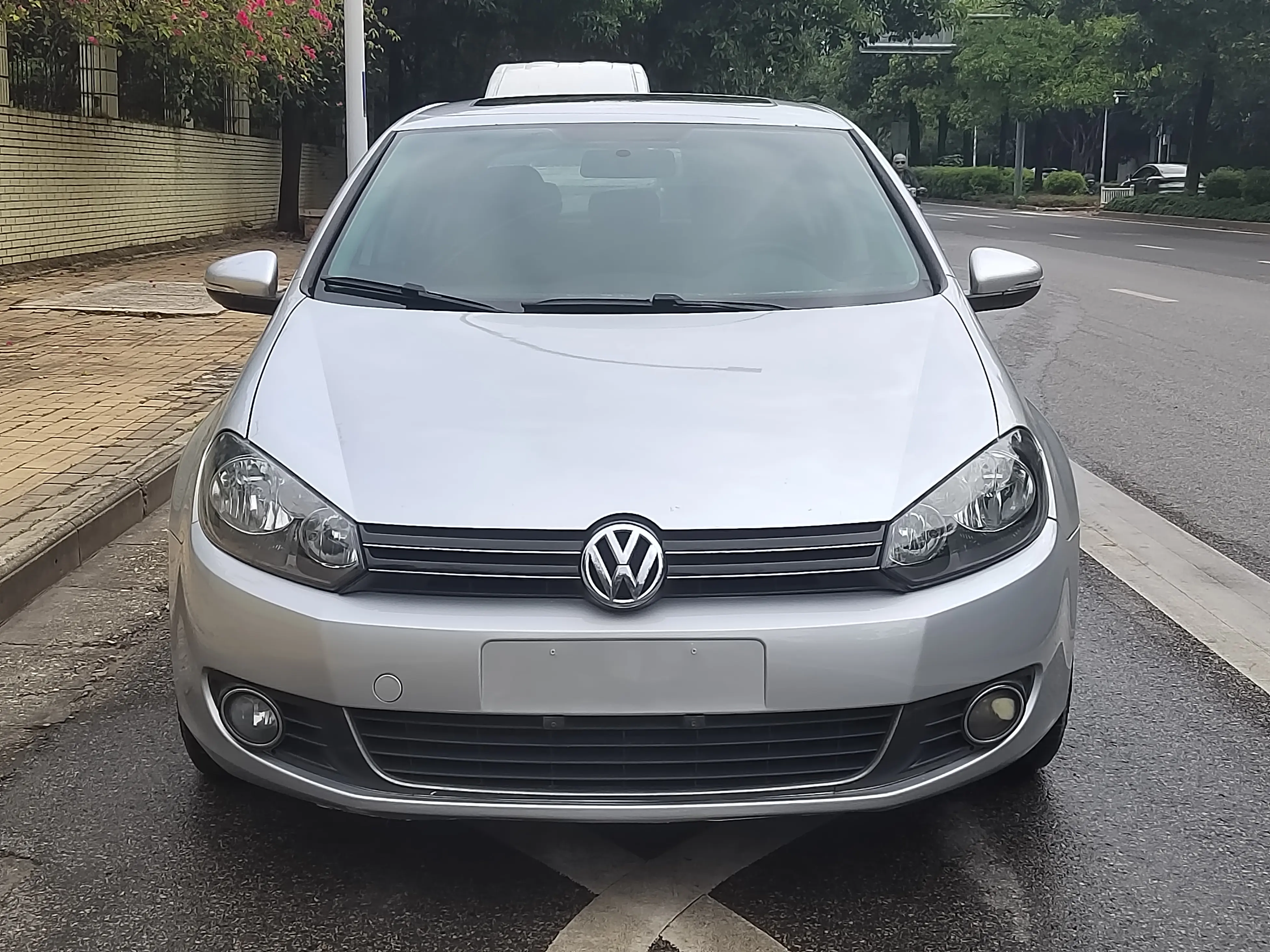 Volkswagen Golf  из Китая