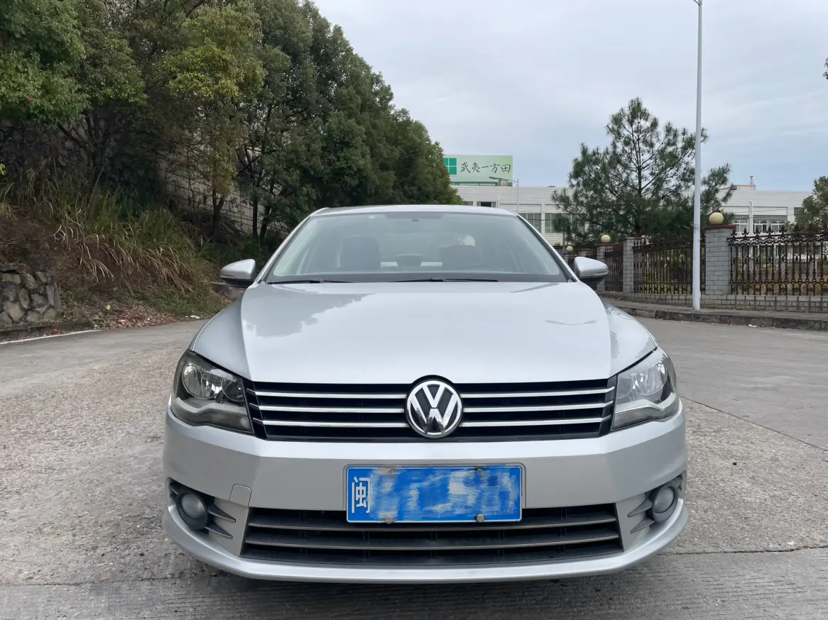 Volkswagen Bora  из Китая