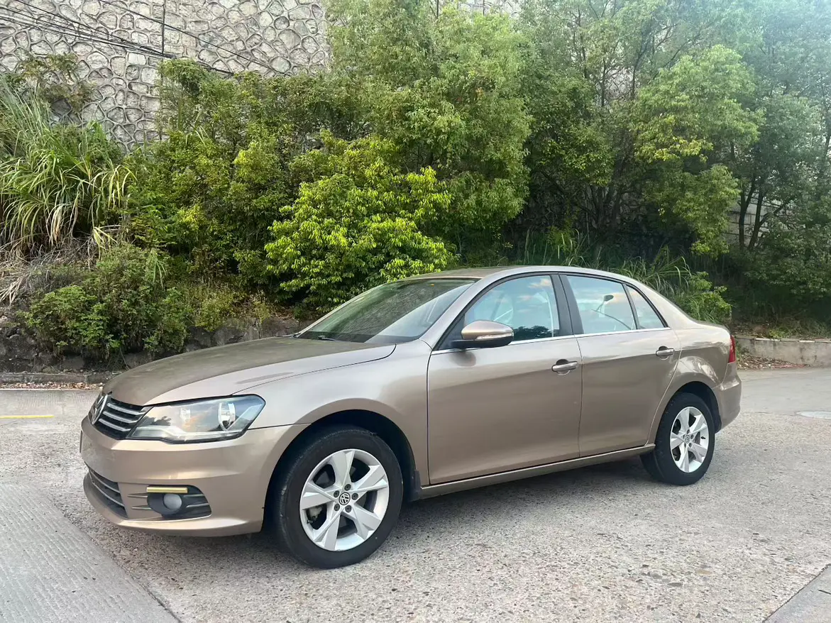 Volkswagen Bora  из Китая