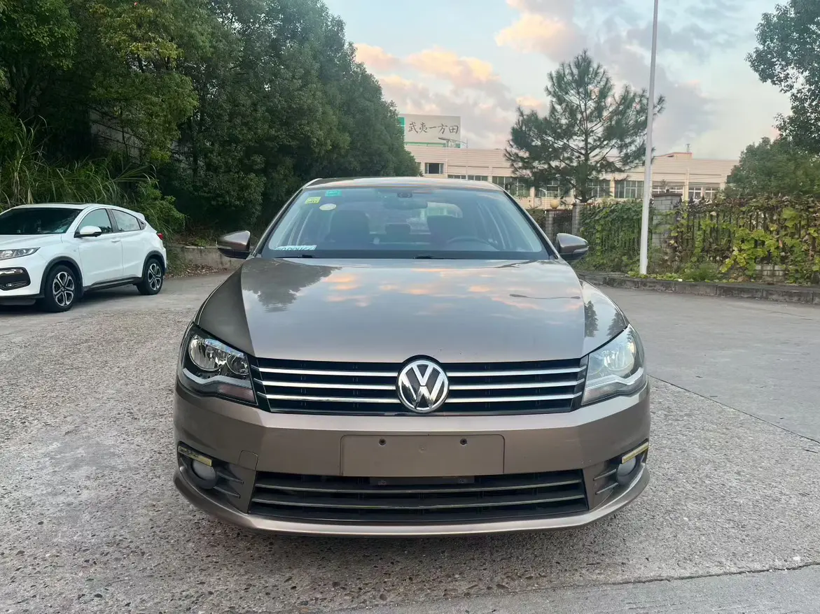 Volkswagen Bora  из Китая