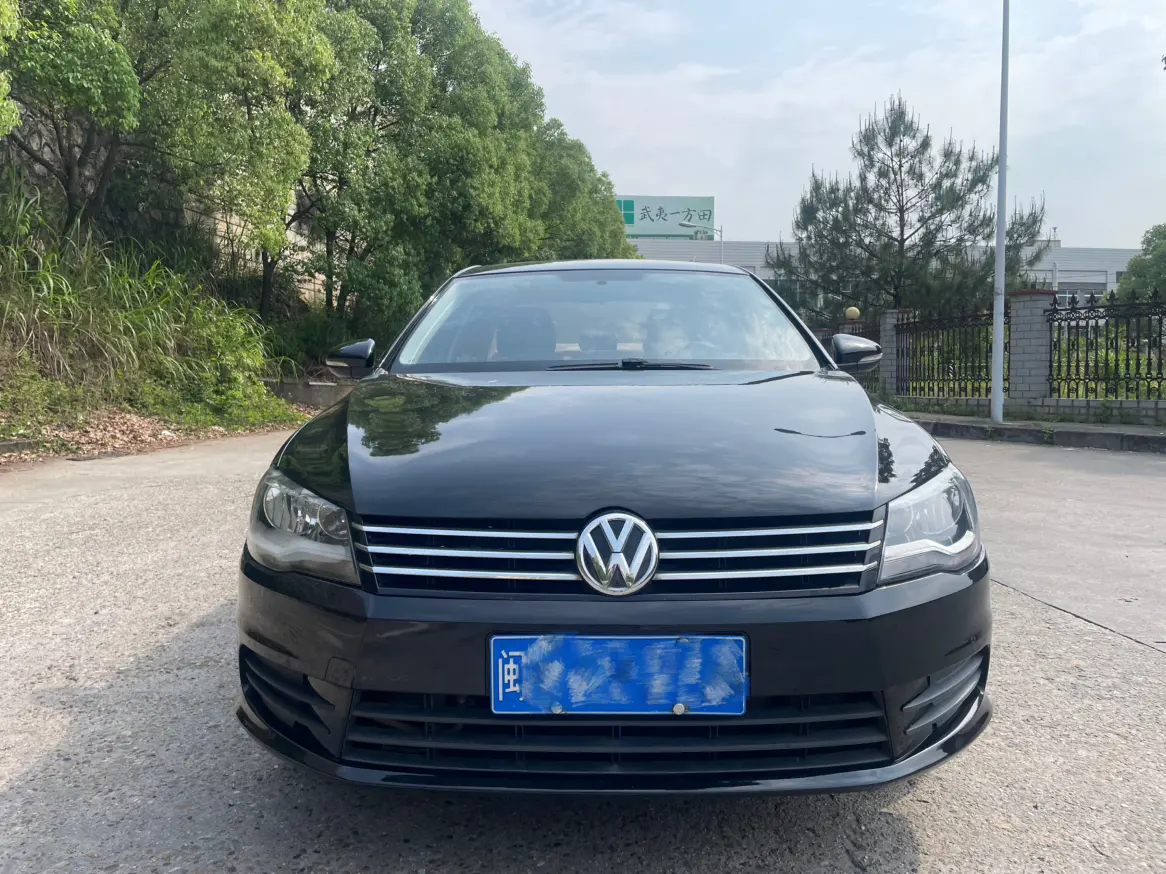 Volkswagen Bora  из Китая