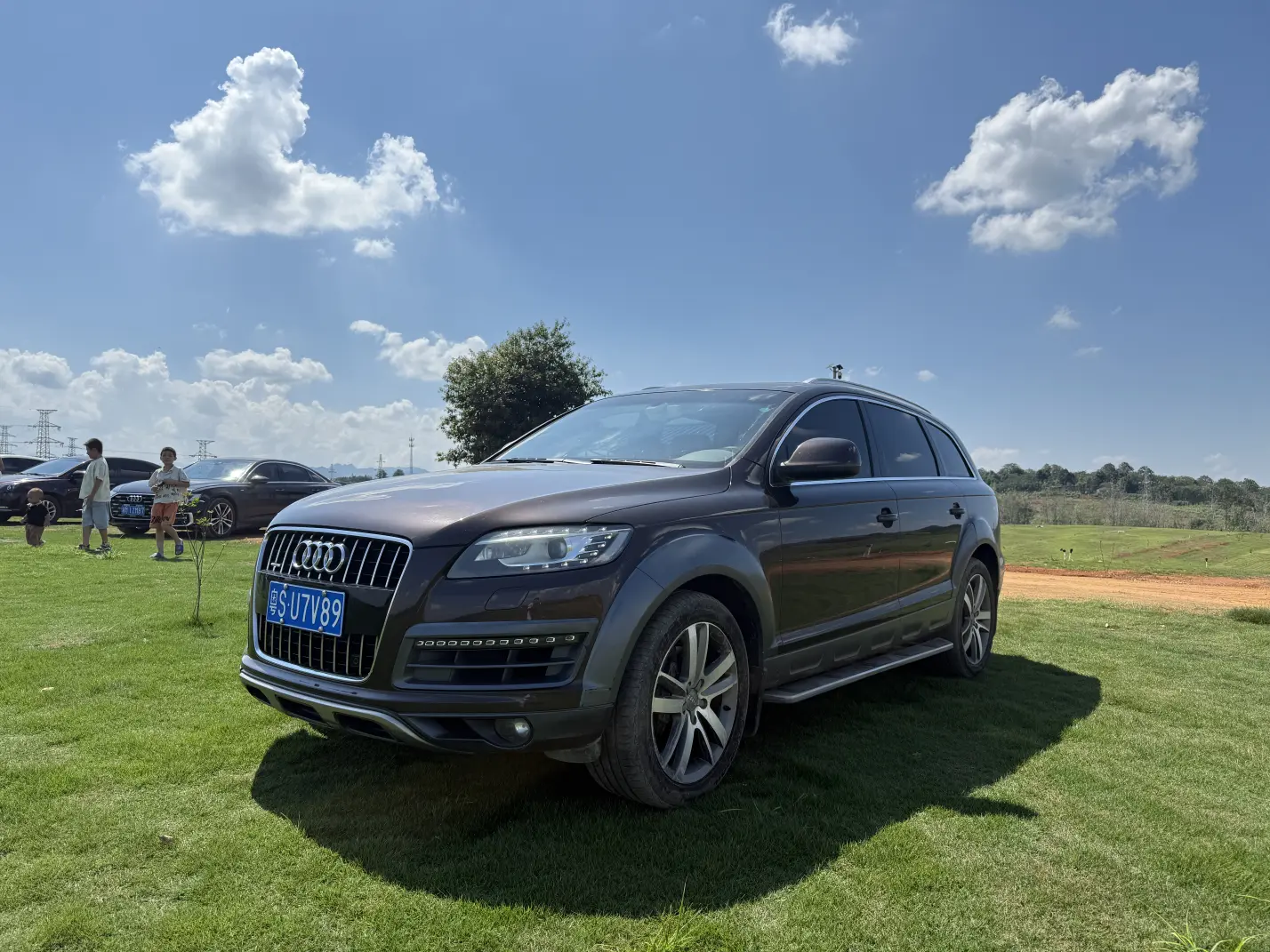 Audi Q7  из Китая