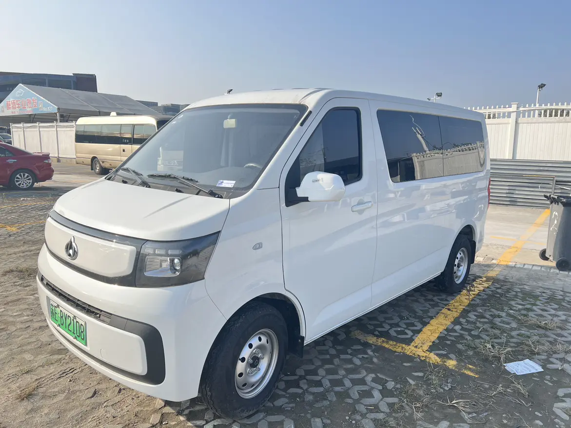 Changan Kaicene Ruixing EM60