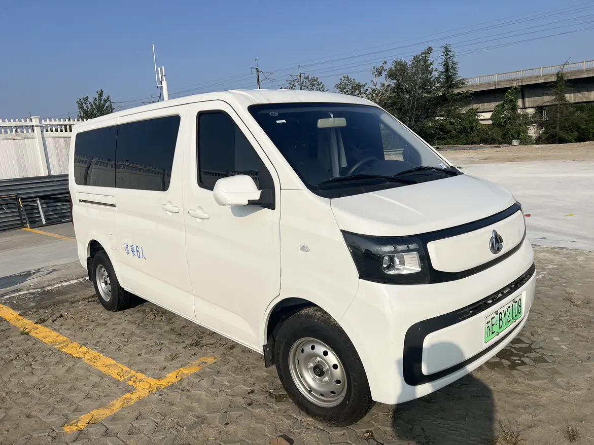 Changan Kaicene Ruixing EM60