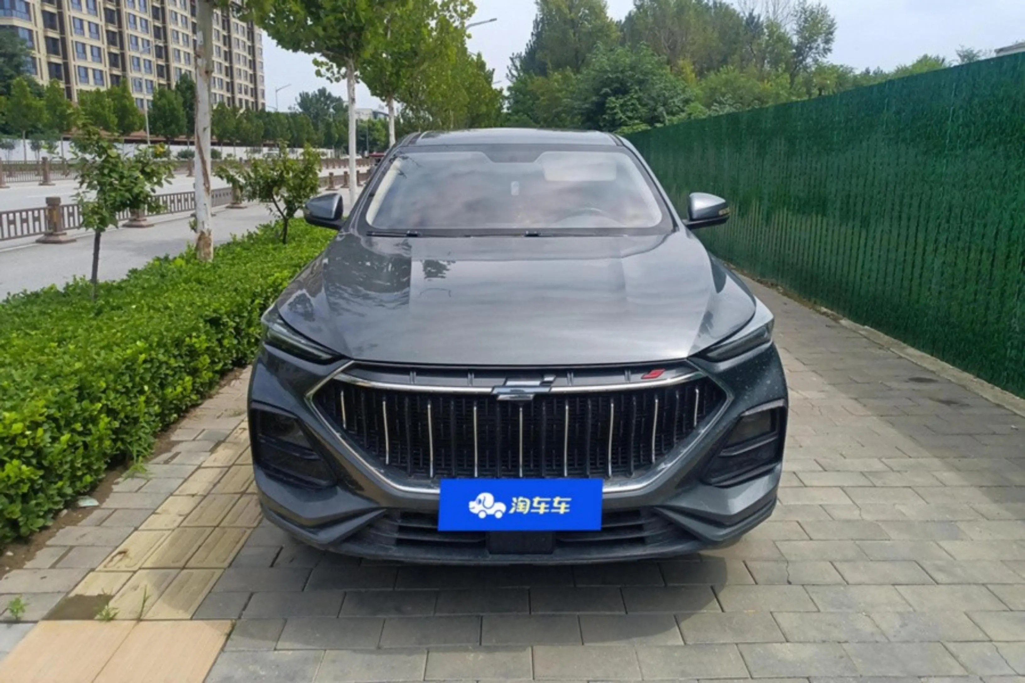 Oshan Changan Auchan X5