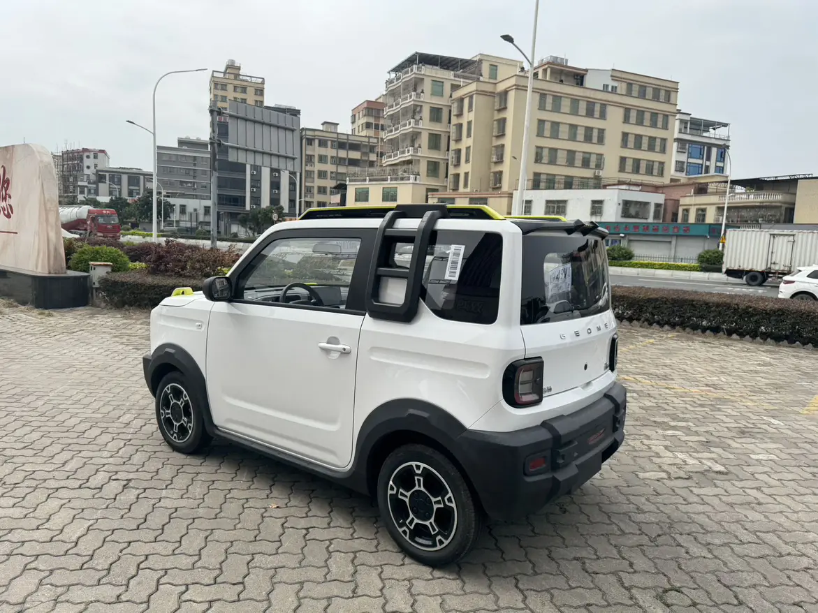 Geely Panda