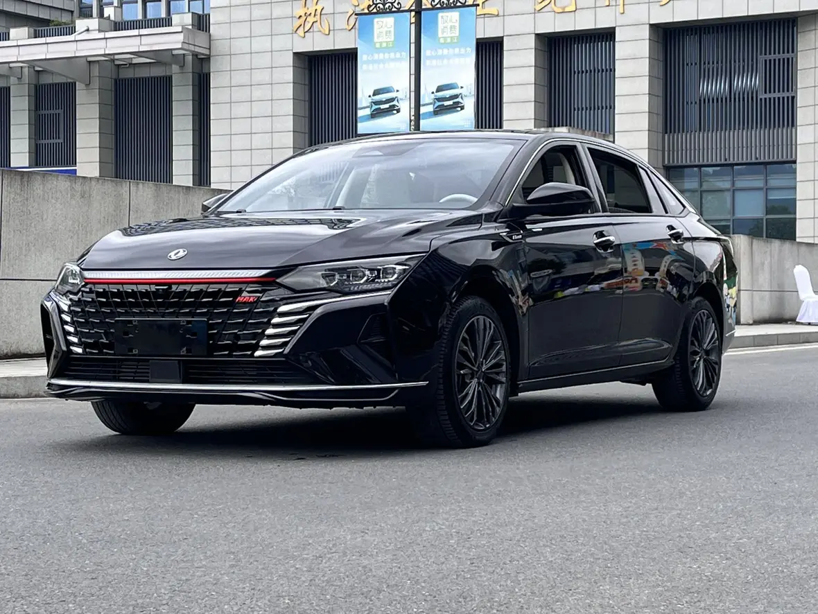 Dongfeng Yixuan MAX  из Китая