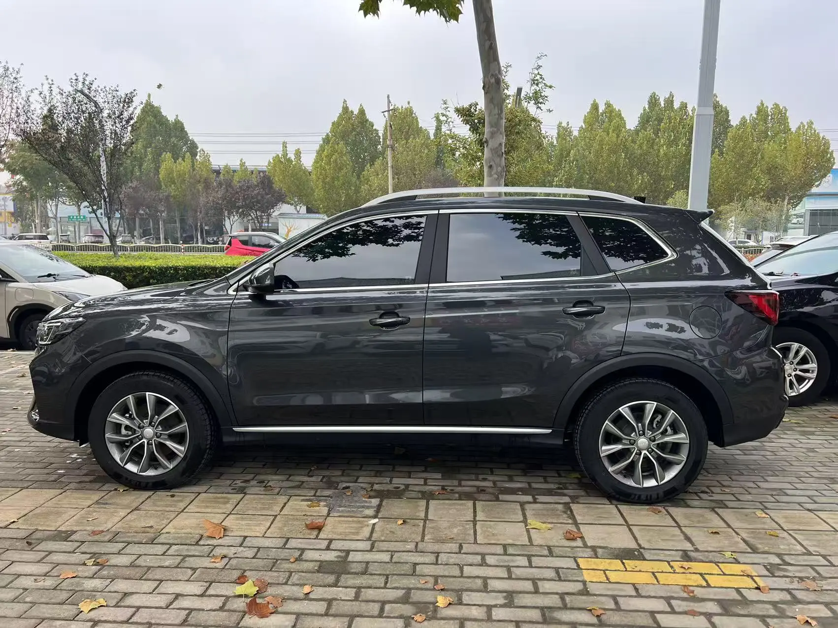 Roewe RX5