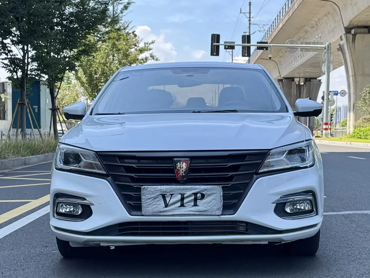 Roewe i5