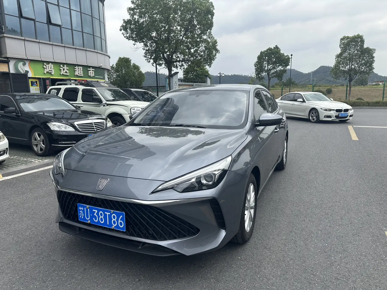 Roewe i5  из Китая
