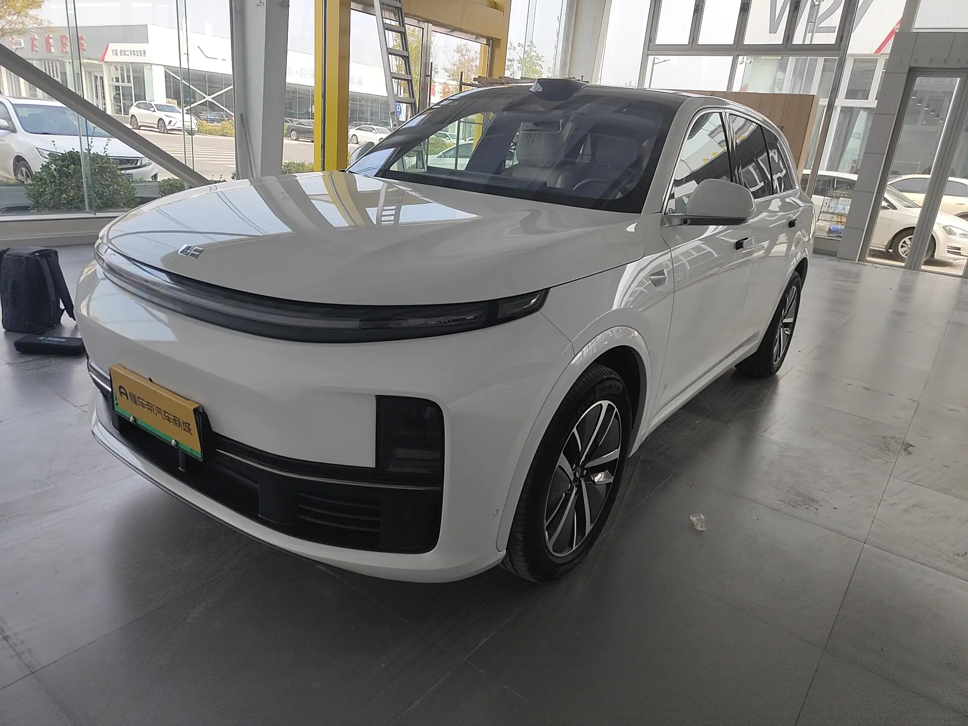 Li L7 (Ideal L7)  из Китая