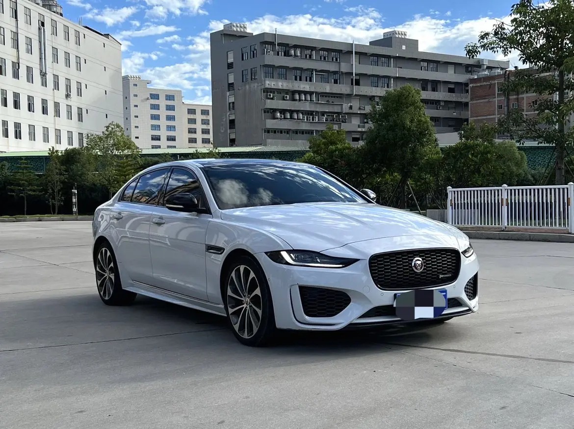 Jaguar XEL