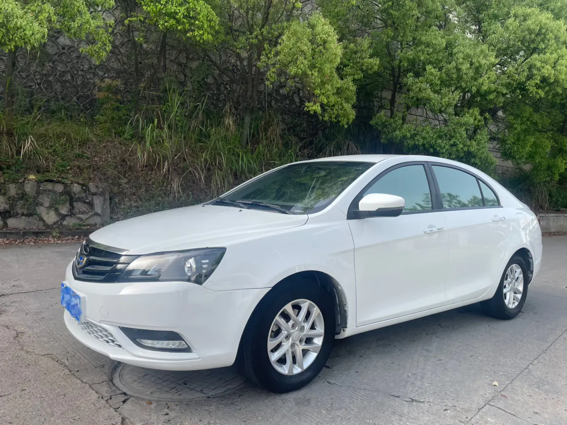 Geely Emgrand  из Китая